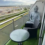 Sea Side Vue Apartment